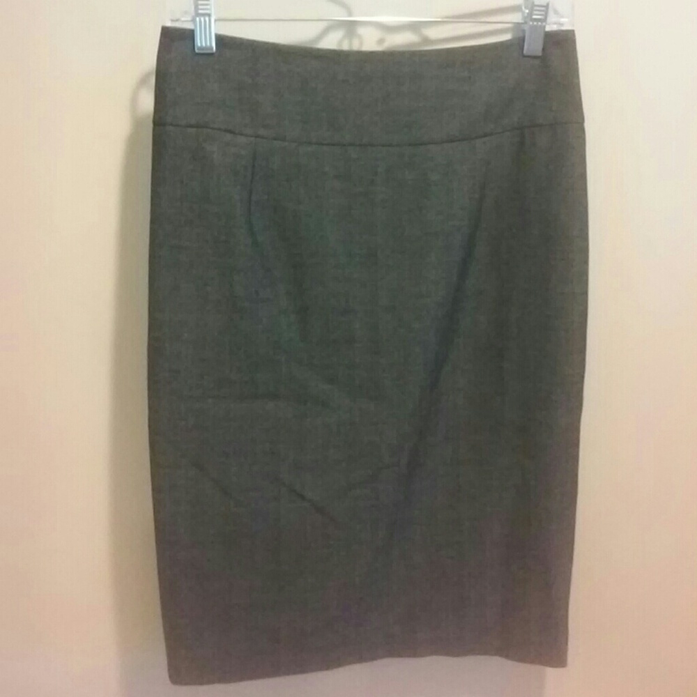 24 in Grey business skirt